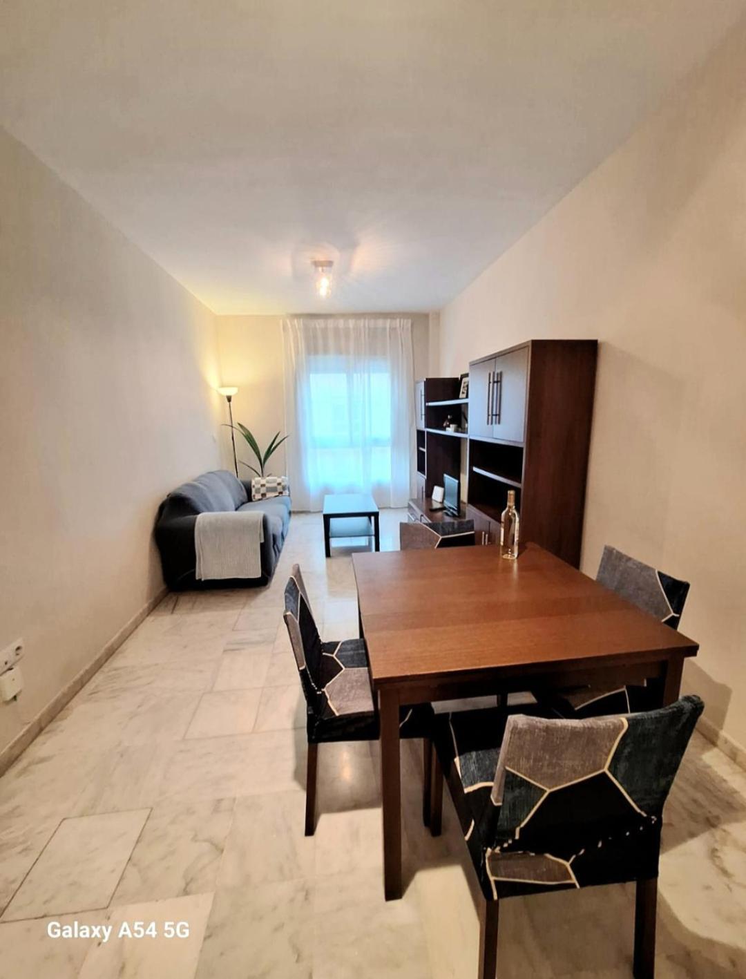 Apartamento Triana Sevilla Bagian luar foto